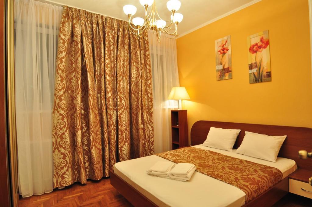 Status Guesthouse Киев Экстерьер фото